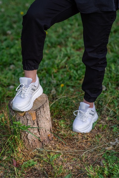 Weynes Dámské bílé světlé třpytivé ležérní ortopedické tenisky WSB0936