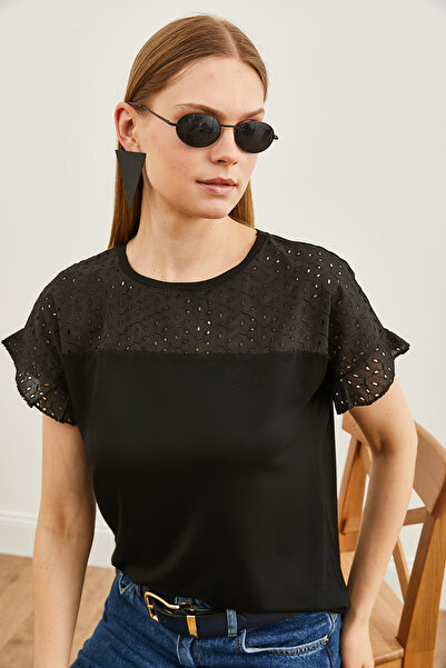 Olalook Γυναικείο μπλουζάκι με μαύρη μπλούζα με μανίκια από χτένι BLZ-19000979