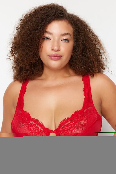 Trendyol Curve Červená mikrokrajková podprsenka Plus Size - TBBSS24CW00012