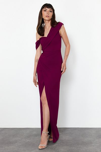 Trendyol Collection Plum Woven Dlouhé stylové večerní šaty TPRSS24AE00150