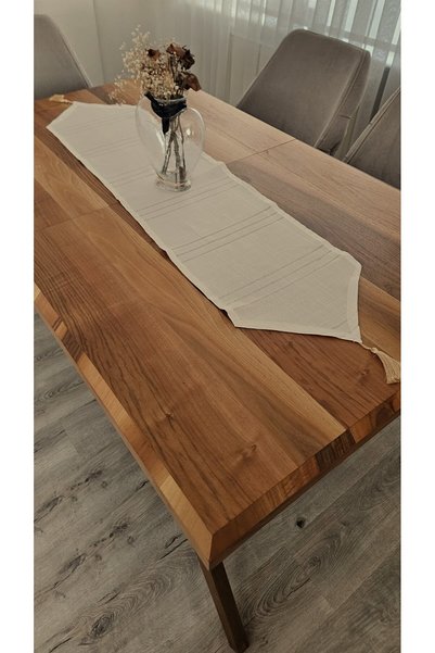 ZESA HOME Colber Runner Line Detailed Tasseled