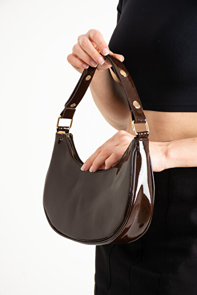 Reddington Geantă de umăr din piele lacuită Baguette strălucitoare pentru femei