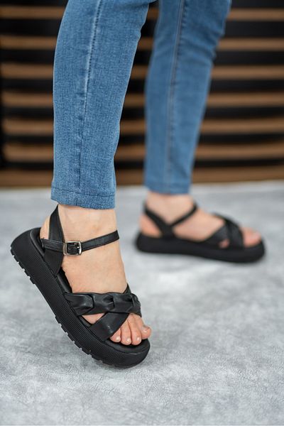 Weynes Black High-Sole Comfortable Women's Sandals - WSB0950