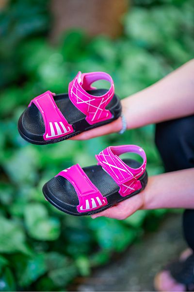 Weynes Fuchsia Velcro Children's Sandals - WSB0956