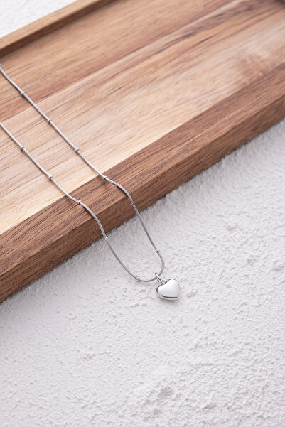 ByFlorya Jewelry قلادة على شكل قلب من الفولاذ بحافة بيضاوية وسلسلة خلفية سميكة رفيعة غير قابلة للتشوه 45 سم