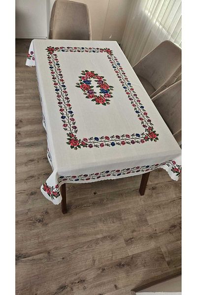 ZESA HOME Față de masă din țesătură cu imprimeu elegant pe crem