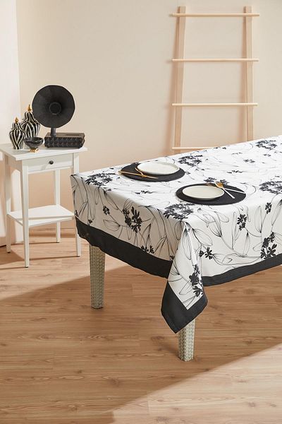 AYSHOME Black and White Floral Stain-Proof Tablecloth