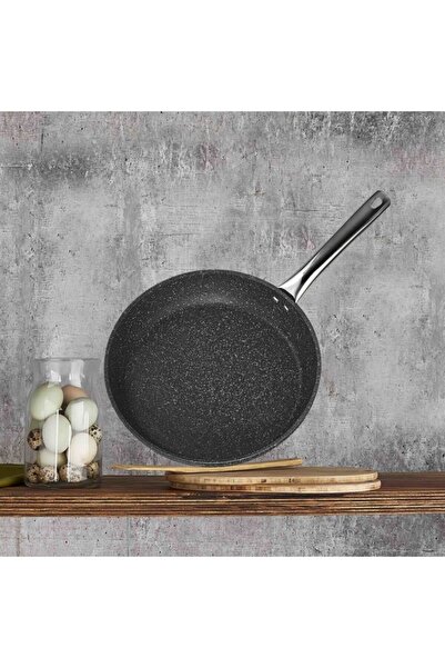 FALEZ Black Lıne Granıt Dokum 32 Cm Tava