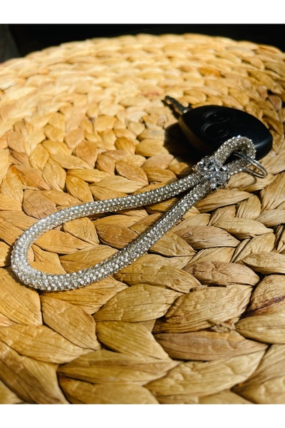 MissTulinaKozmetik سلسلة مفاتيح سيران كريستالية بتفاصيل حجرية