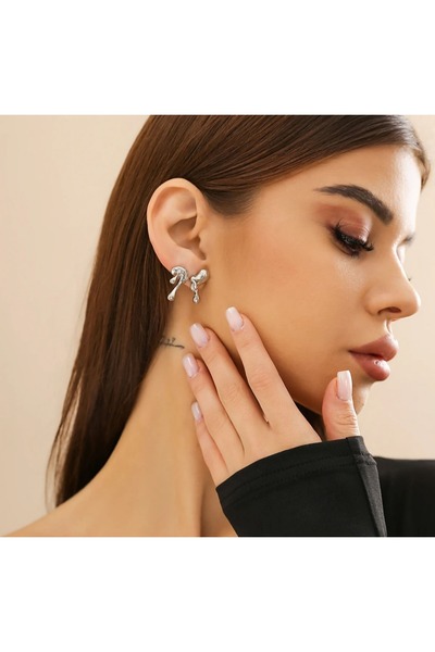 toptanhanem أقراط من الفولاذ بتصميم أصلي مضاد للحساسية - أناقة وأناقة معًا