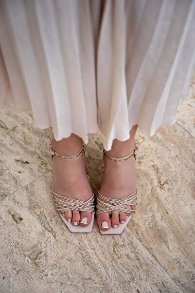 LAMİNTA Emerald Women's Heeled Shoes with Stone Detail