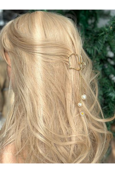 QUEEN AKSESUAR Gold Gold Metal Imported Fashion - Heart and Daisy Patterned Dangle Chain Pegs