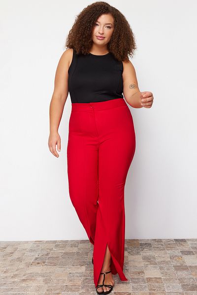 Trendyol Curve Rote gewebte Hose mit weitem Bein – Übergröße, Schlitz TBBAW23AR00008