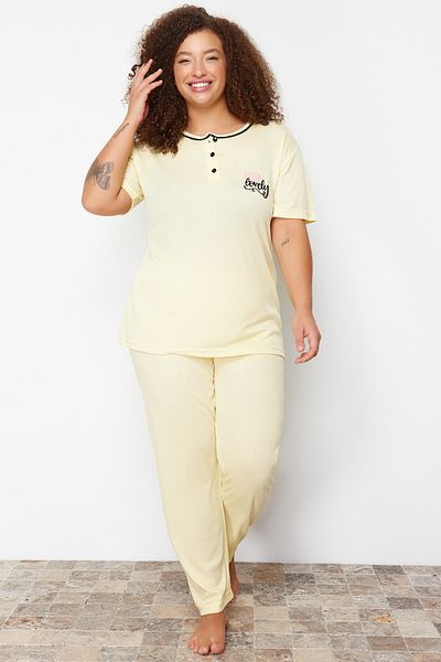Trendyol Curve Yellow Button Detailed Camisole Knitted Pajamas Set TBBSS24AI00099