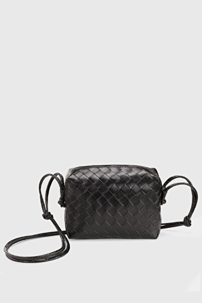 Housebags Siyah Örgü Detaylı Çapraz Askılı Çanta 260