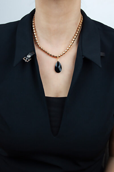 Liveyn Design قلادة باللون البرونزي مع قلادة كريستال سوداء