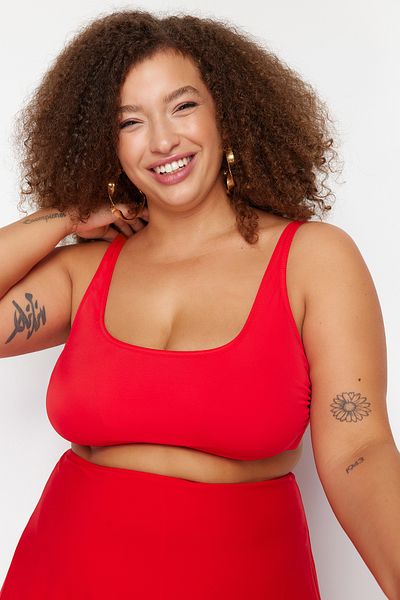 Trendyol Curve Red Square Neck Bralette Plus Size Bikini Top Tbbss23Ct00005