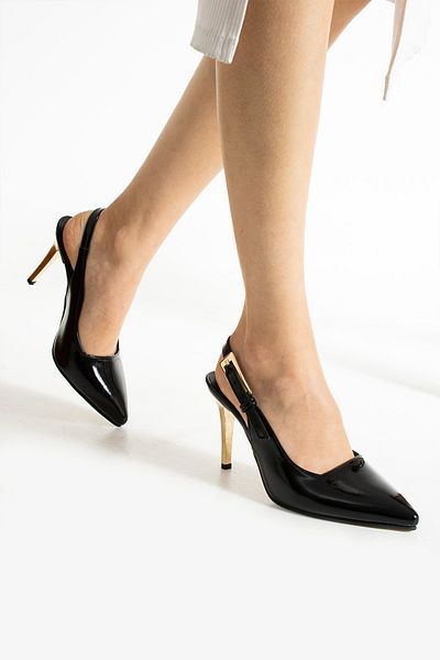İnan Ayakkabı Woman's Black Patent Leather Stylish Stiletto & Heeled Shoe with Buckle Detail (9 CM HEEL HEIGHT)