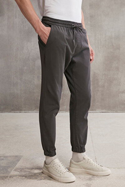 GRIMELANGE Jakob Men's Woven Washed 4-Pocket Thick Textured Anthracite Trousers with Elastic Legs