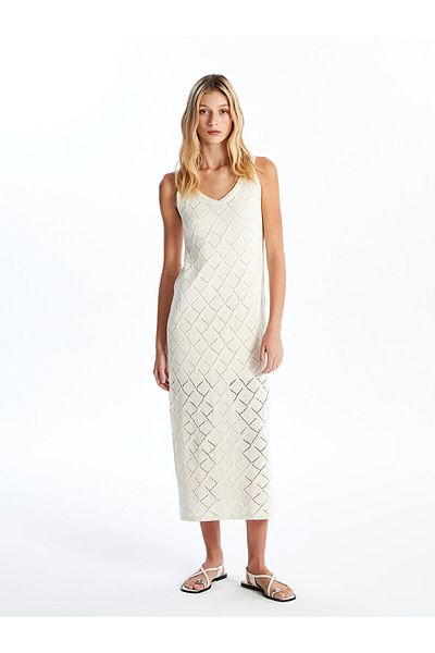 LC Waikiki Gemustertes Damenkleid mit V-Ausschnitt