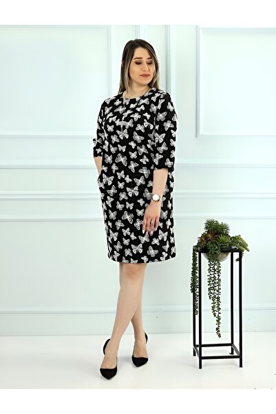 ModaMania فستان بطبعة فراشة مقاس كبير