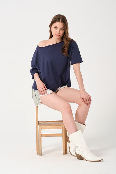 Owut Collection Tricou de damă bleumarin cu umăr căzut