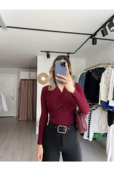 Miss Neşem بلوزة مبطنة بياقة مزدوجة الصدر باللون العنابي