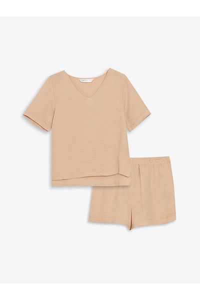 LC Waikiki LCW DREAM V-Neck Flat Short Sleeve Women's Pajama Set with Shorts