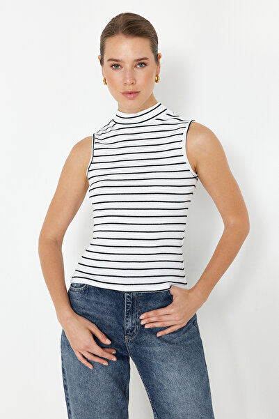 Trendyol Collection Black-White-Multicolor 3-Pack Fitted/Fitted Stretch Knitted Blouse TWOSS24BZ00560