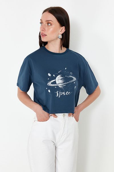 Trendyol Collection Футболка з принтом Petrol 100 Cotton Planet Розслаблений розслаблений розслаблений розслаблений розслаблений розслаблений розслаблений розслаблений розслаблений розслаблений футболка TWOSS24TS00180
