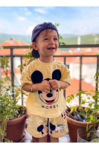 Pink Hippo Kids Σετ παιδικό σορτς και μπλουζάκι με σχέδιο Μίκυ Μάους