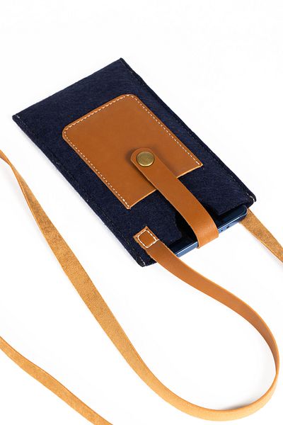 NOTHING Women's Navy Blue Taba Leather Felt Snap Closure Card Holder Sectioned Strap Phone Bag