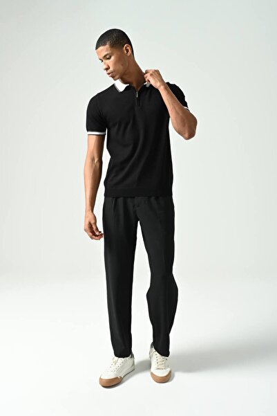 İLKCET MODA Μπλουζάκι με λεπτή εφαρμογή με λεπτομέρεια με φερμουάρ στο λαιμό