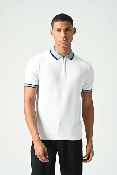 İLKCET MODA Πλεκτό T-Shirt Slim Fit - Λεπτομέρεια γιακά με φερμουάρ