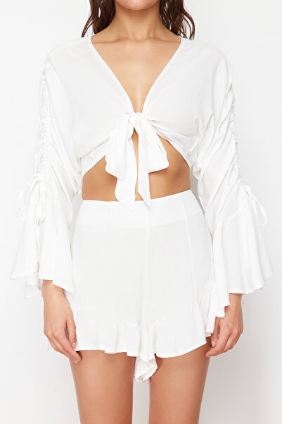 Trendyol Collection Ecru Woven Ruffle Blouse Shorts Set TBESS23AU00128