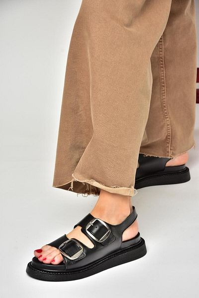 Fox Shoes P540032803 Černé dámské sandály z pravé kůže