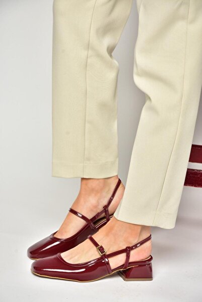 Fox Shoes S472572608 Bordó lakkbőr, vastag sarkú női cipő