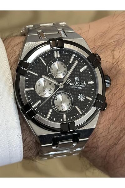 Naviforce NAVIFORCE SPORTS AND STYLISH USE SUPPLY CHRONOMETER COMPLEMENTED MEN'S WRISTWATCH