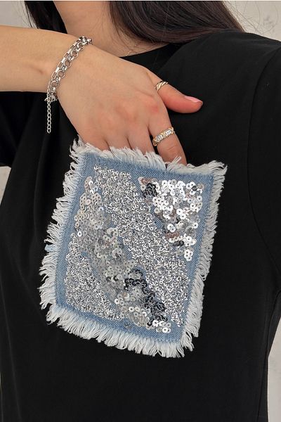 FEMELLE Blugi din blugi negri de damă, tricou din bumbac brodat cu paiete și franjuri