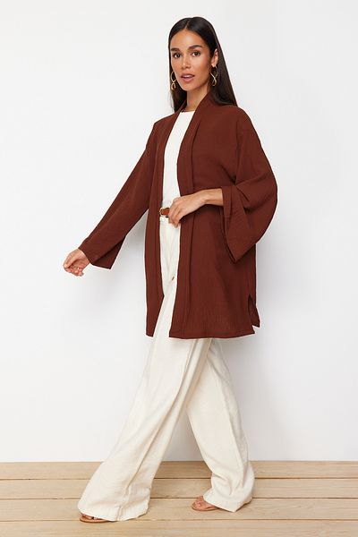 Trendyol Modest Brauner gewebter Kimono in Leinenoptik TCTSS24KK00004
