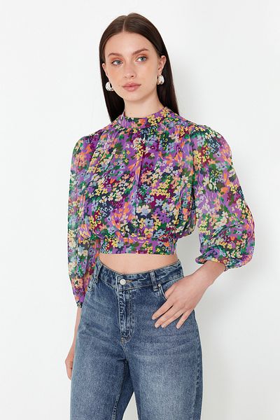 Trendyol Collection Lilac Floral Pattern - Stand Collar Crop Blouse TWOSS23BZ00397