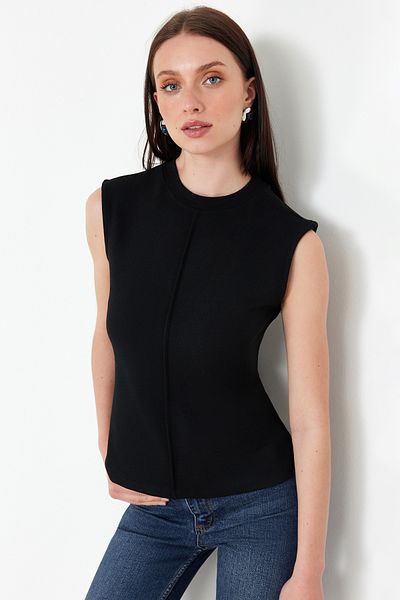 Trendyol Collection Schwarze figurbetonte/taillierte Stretch-Strickbluse aus Viskose/weichem Stoff TWOSS24BZ00432