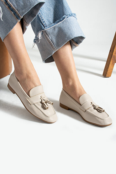 İnan Ayakkabı WOMEN'S BEIGE SKIN COLOR TASSEL DETAILED SHOES & SHOES