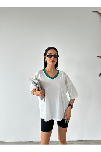 Fiori Farbiges Basic T-Shirt mit V-Ausschnitt