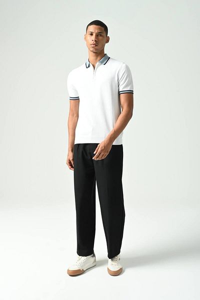 İLKCET MODA Πλεκτό T-Shirt Slim Fit - Λεπτομέρεια γιακά με φερμουάρ