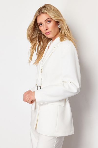 Trendyol Collection Premium-Blazerjacke in Ecru mit Gürtel - TWOSS24BC00042