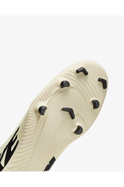Nike Mercurial Vapor 15 Club Low Top Multi Floor Football Shoes
