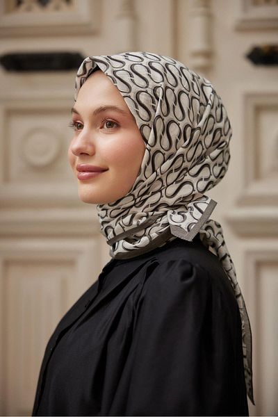 Şalland S نمط Baroq وشاح أنثراسايت