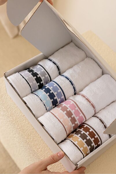 Fushia Римський 4-комплект рушників для рук і обличчя 50x90 см, 100% бавовна, в подарунковій коробці