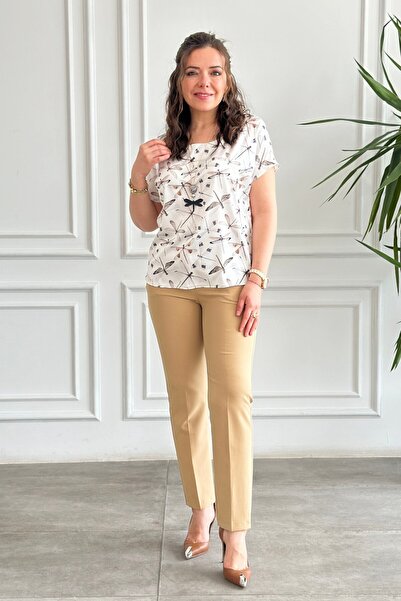 Yağmur Butik بلوزة بنمط اليعسوب مع قلادة ذاتية